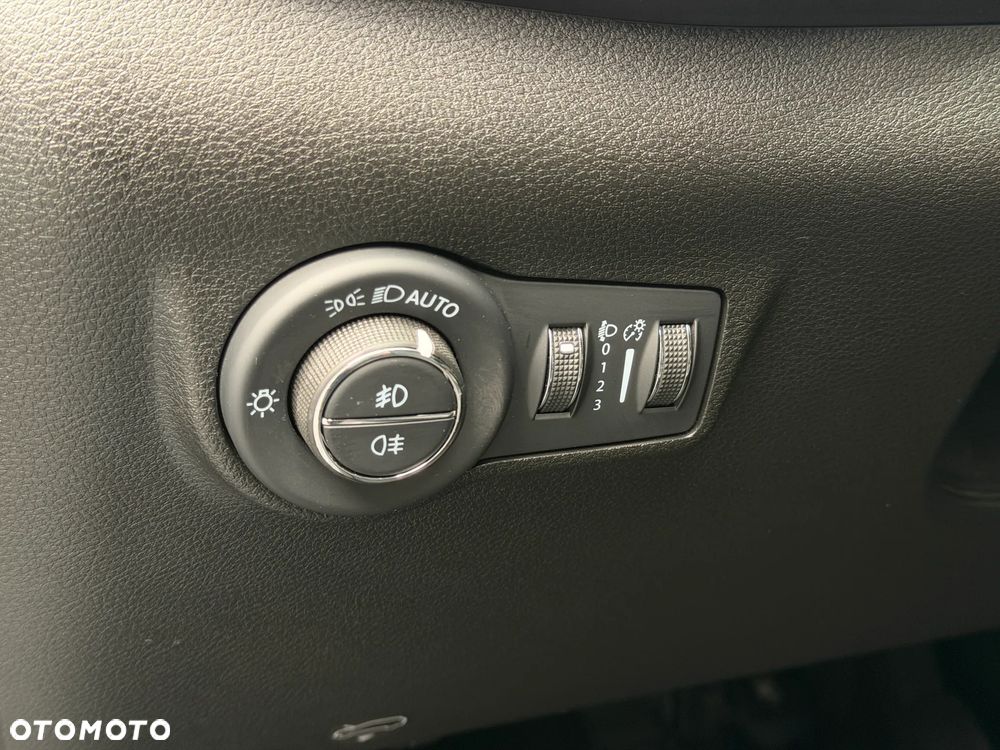 Jeep Compass 1.5 T4 mHEV Limited FWD S&S DCT - 12