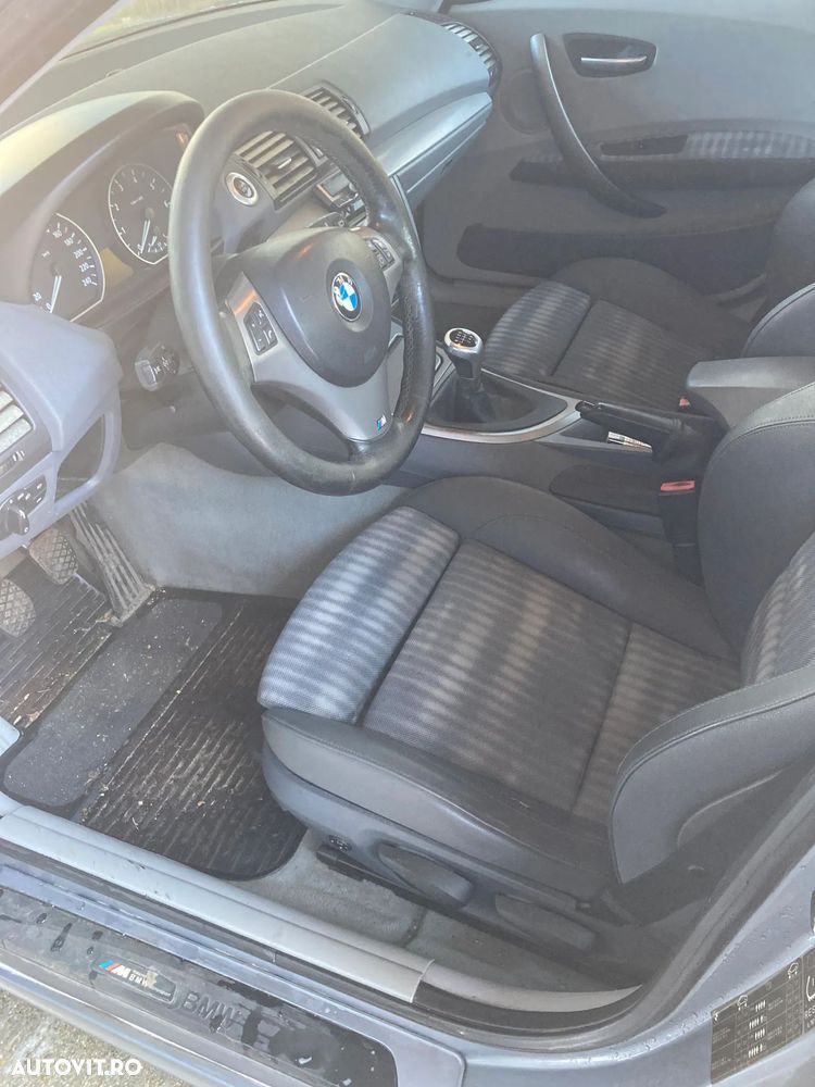 BMW Seria 1 120i - 6