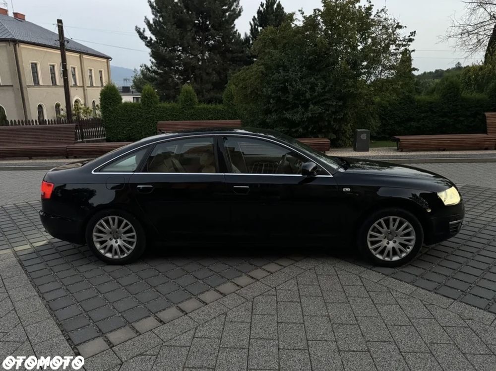 Audi A6 Limousine 2.4 - 4