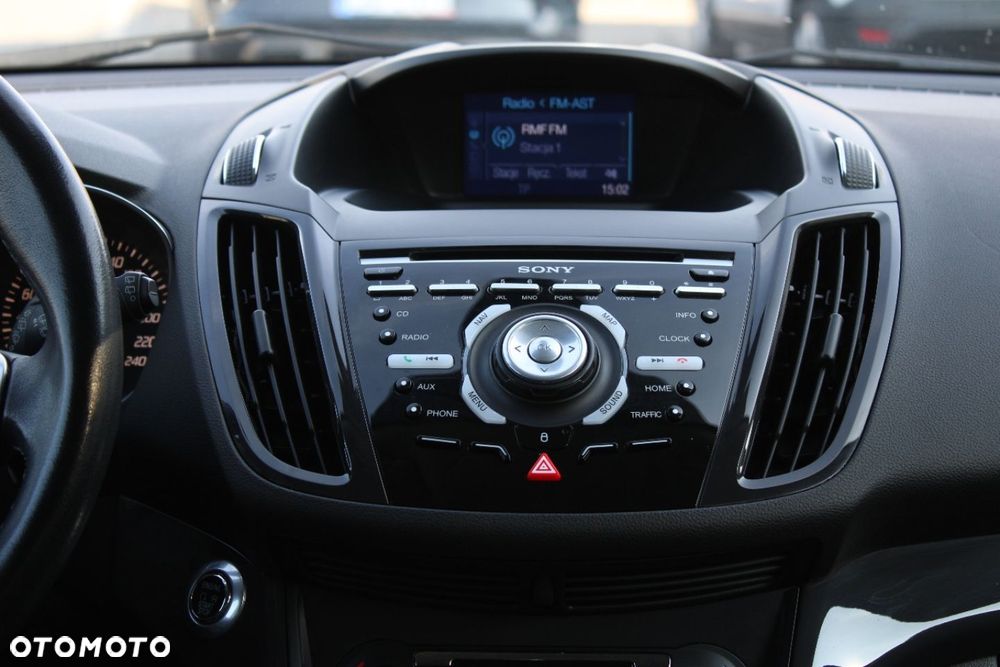 Ford Kuga - 32