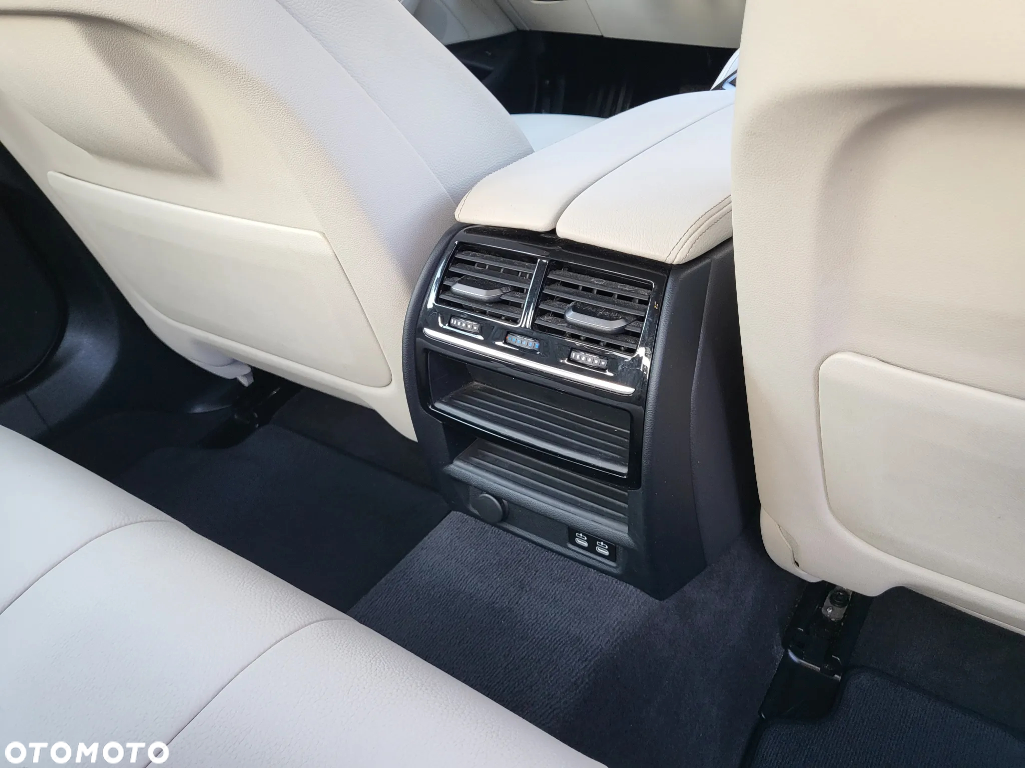 BMW Seria 5 520d xDrive Luxury Line - 16