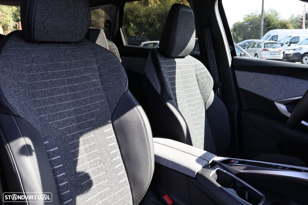 Peugeot 5008 1.2 Hybrid Allure e-DCS6 - 13