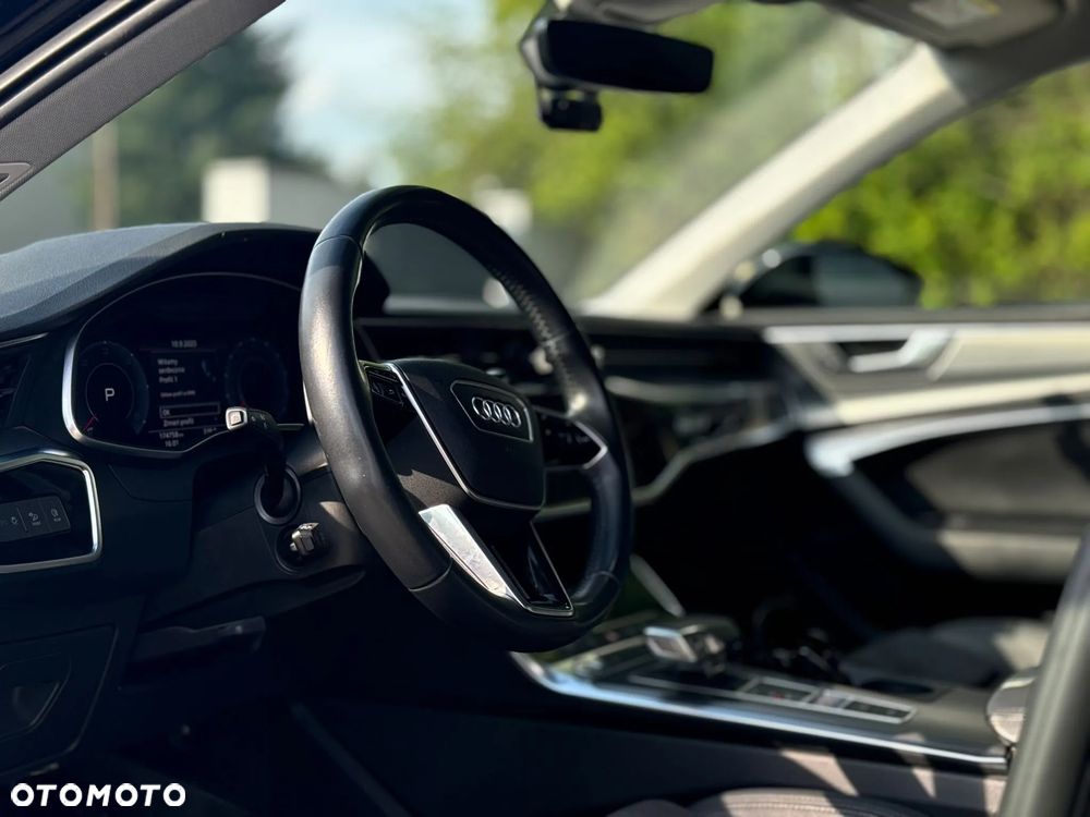 Audi A6 - 12
