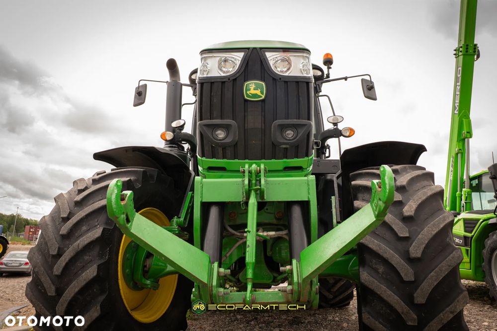 John Deere 6215R - 3