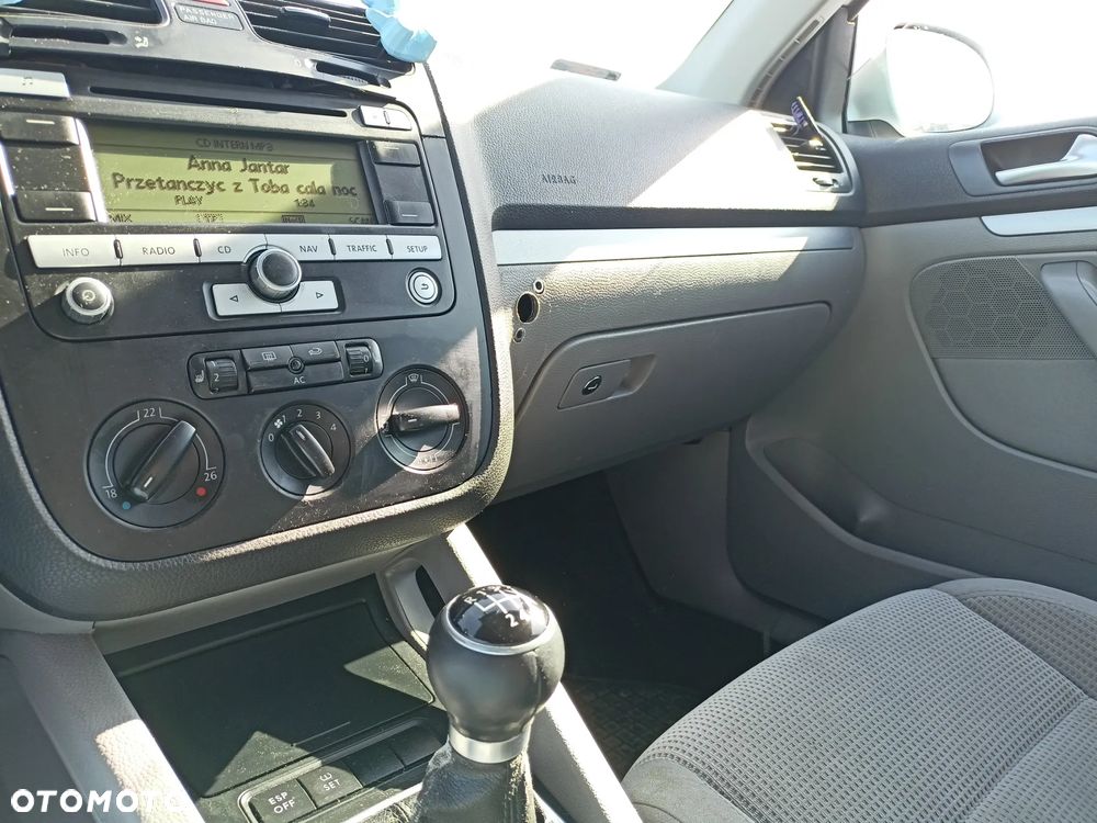 Volkswagen Golf - 11