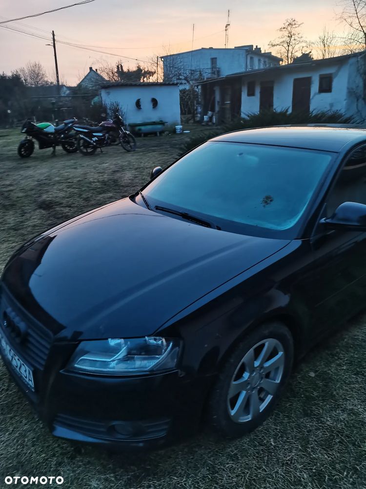 Audi A3 Sportback 2.0 TDI DPF Ambiente - 1