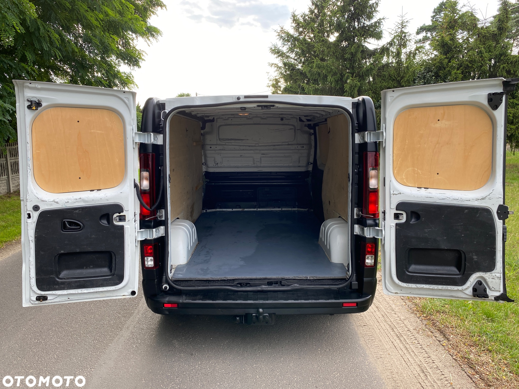 Renault Trafic - 11