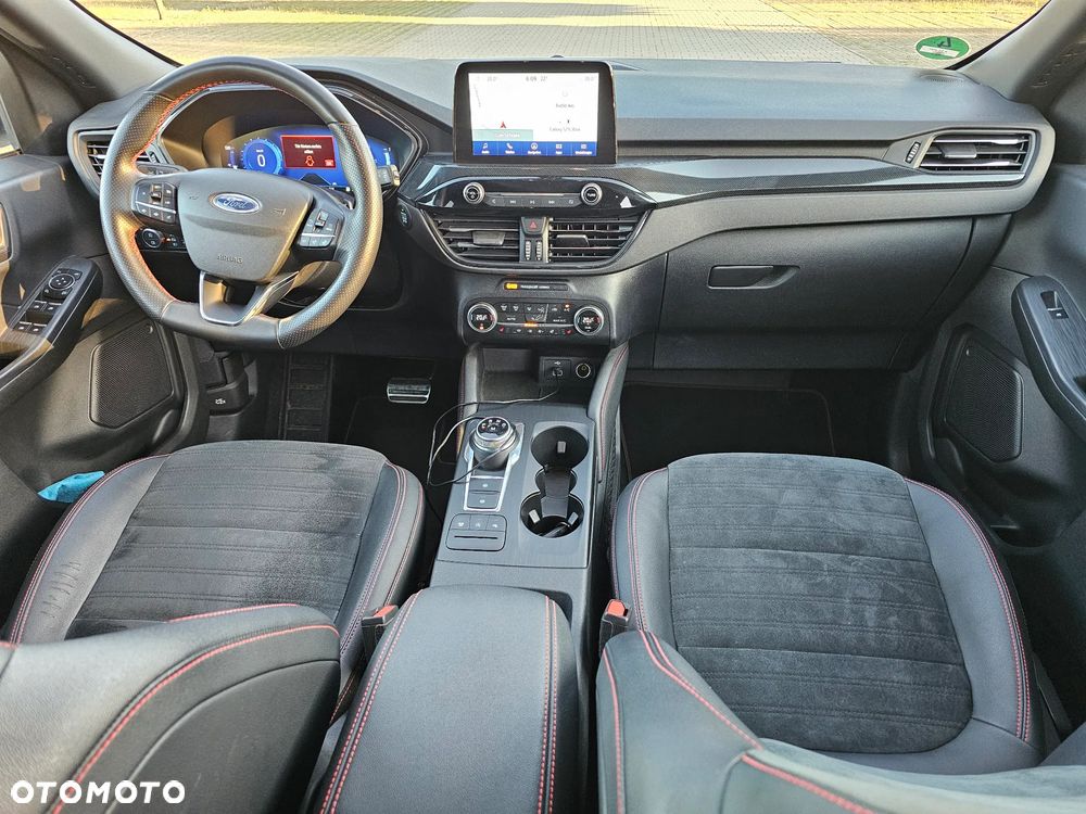 Ford Kuga - 17