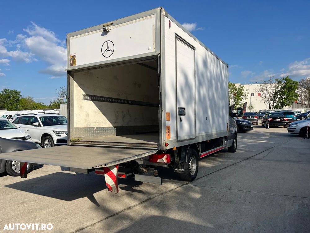 Mercedes-Benz Sprinter - 5