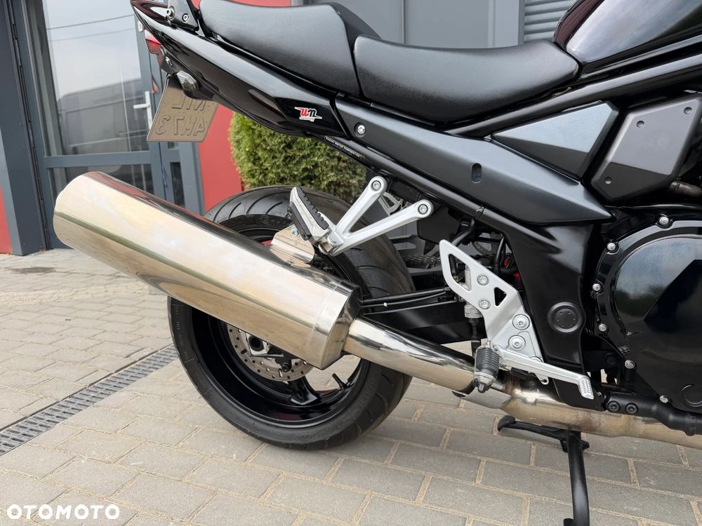 Suzuki Bandit - 23