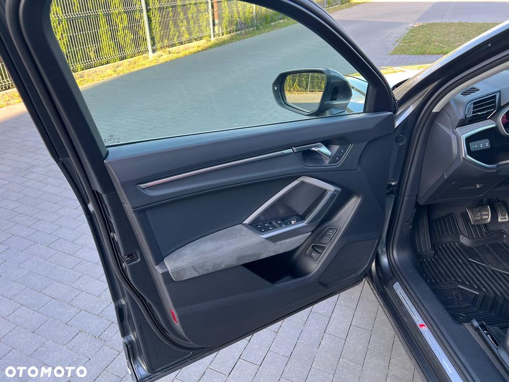 Audi Q3 40 TDI Quattro S Line S tronic - 15