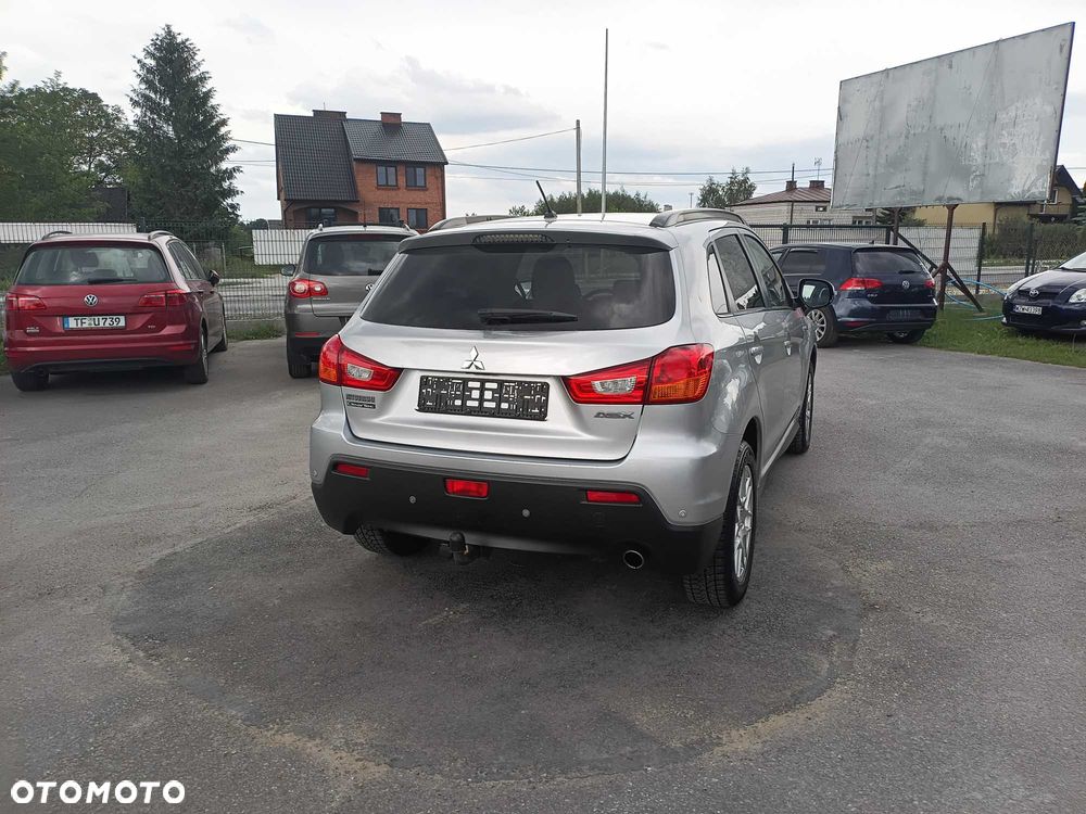 Mitsubishi ASX - 8