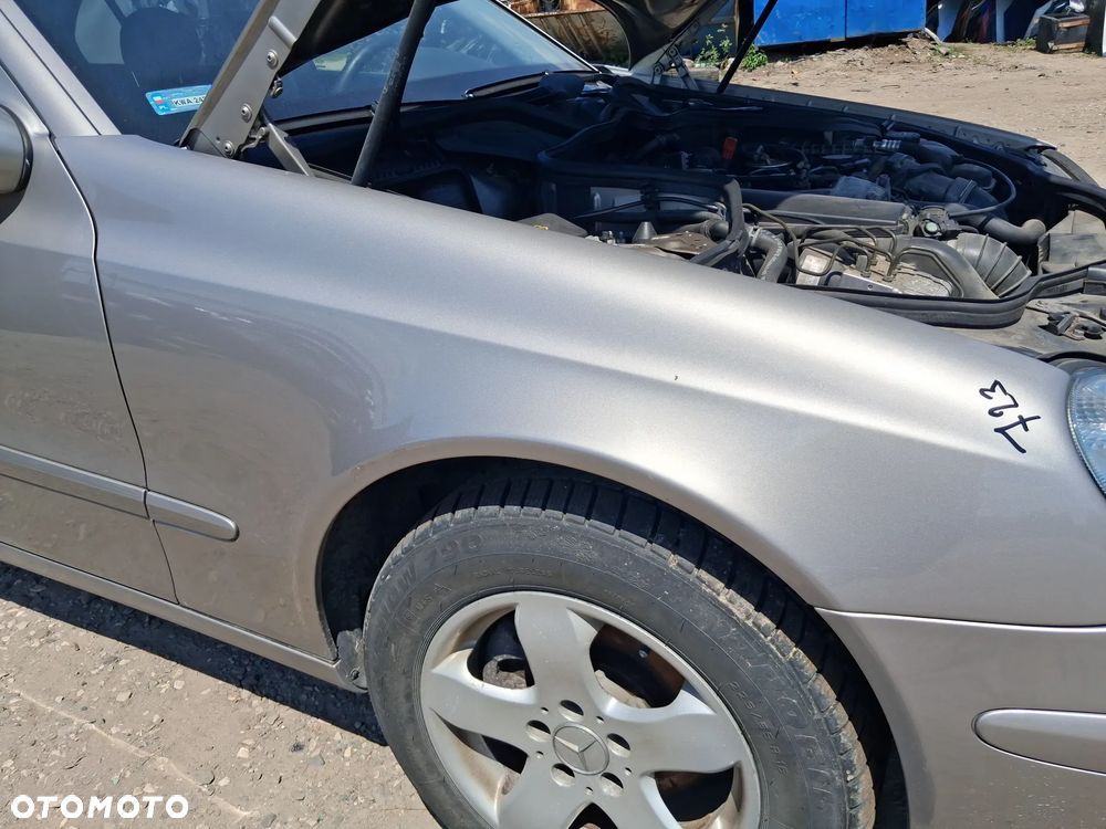 BLOTNIK PRAWY PRZOD MERCEDES E KLASA W211 723 - 4