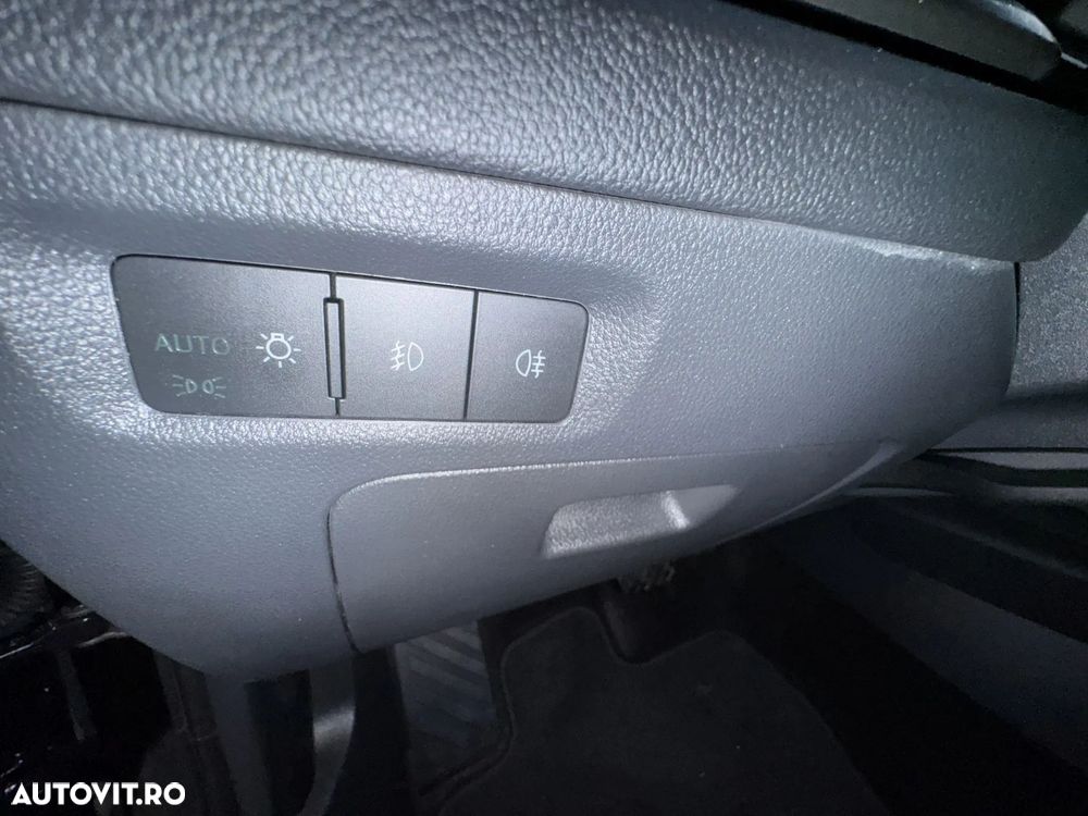 Skoda Octavia 2.0 TDI DSG Ambition - 17