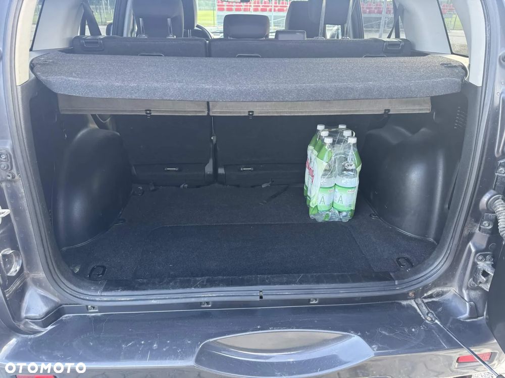 Suzuki Grand Vitara 2.4 De Luxe - 9
