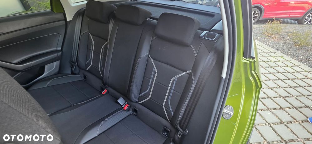 Volkswagen Taigo 1.5 TSI ACT Style DSG - 24