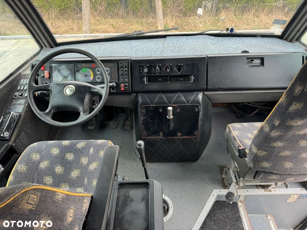 Mercedes-Benz VARIO 818D - 9