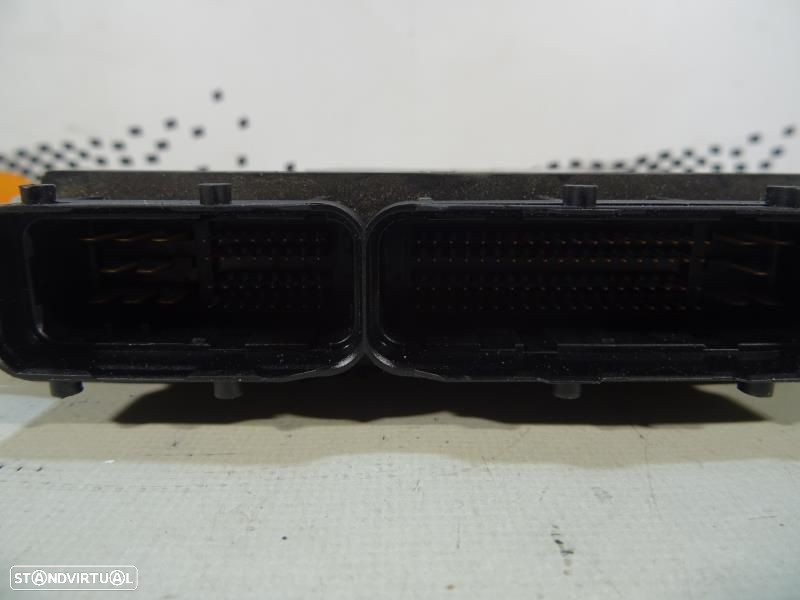 Centralina De Motor Toyota Yaris (_P9_)  0281012518 / 896610D460 / 103 - 3