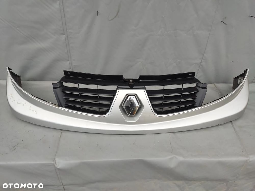 RENAULT TRAFIC II LIFT GRILL ATRAPA 623100247R STAR SILVER