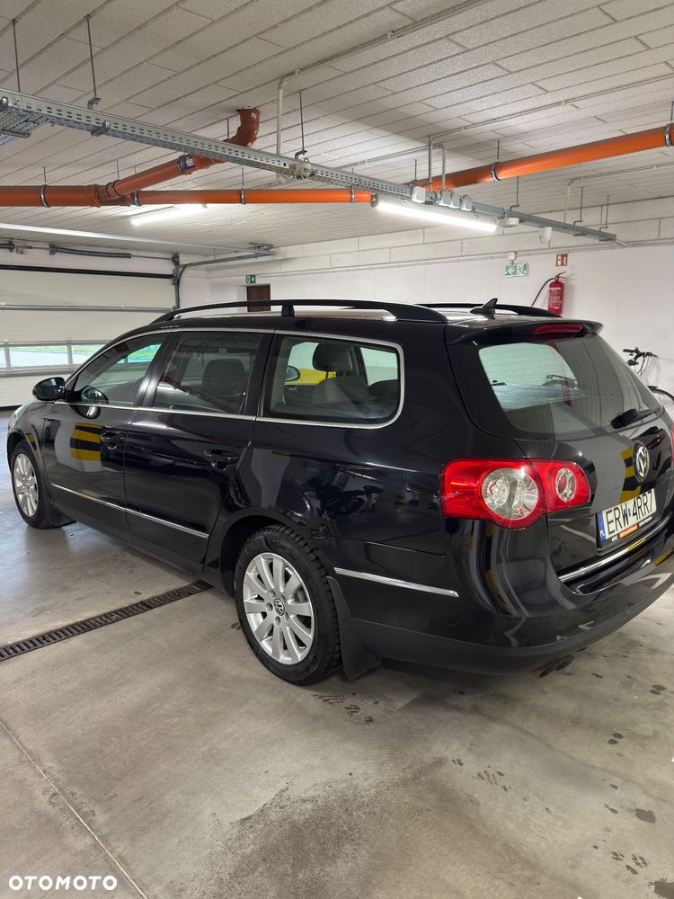 Volkswagen Passat 2.0 TDI DPF Comfortline - 28