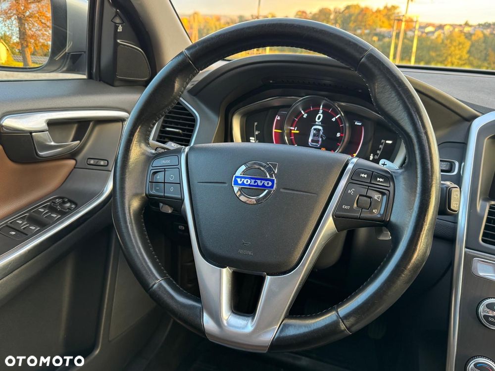 Volvo XC 60 D4 Geartronic Summum - 34