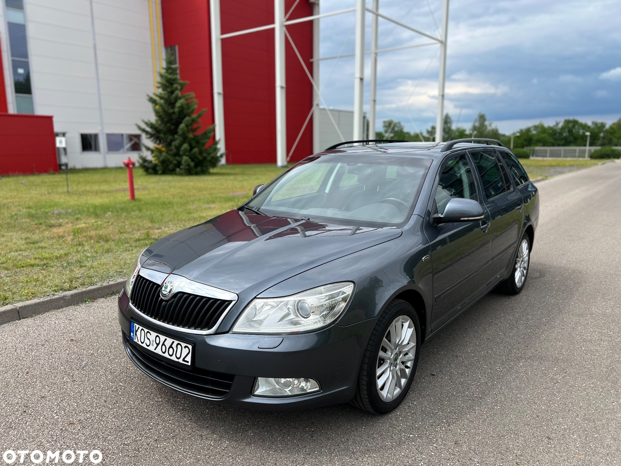 Skoda Octavia 1.8 TSI DSG Laurin & Klement - 4