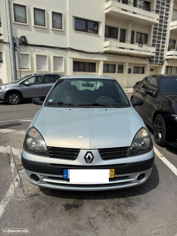 Renault Clio - 6