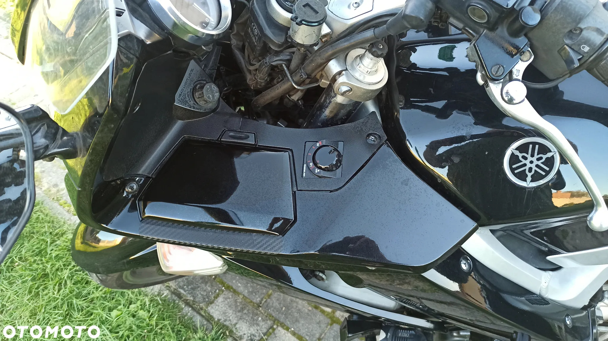 Yamaha FJR - 8