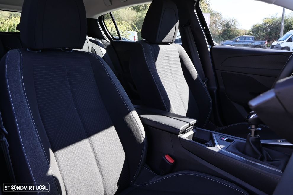 Peugeot 308 1.2 PureTech Active Pack - 11