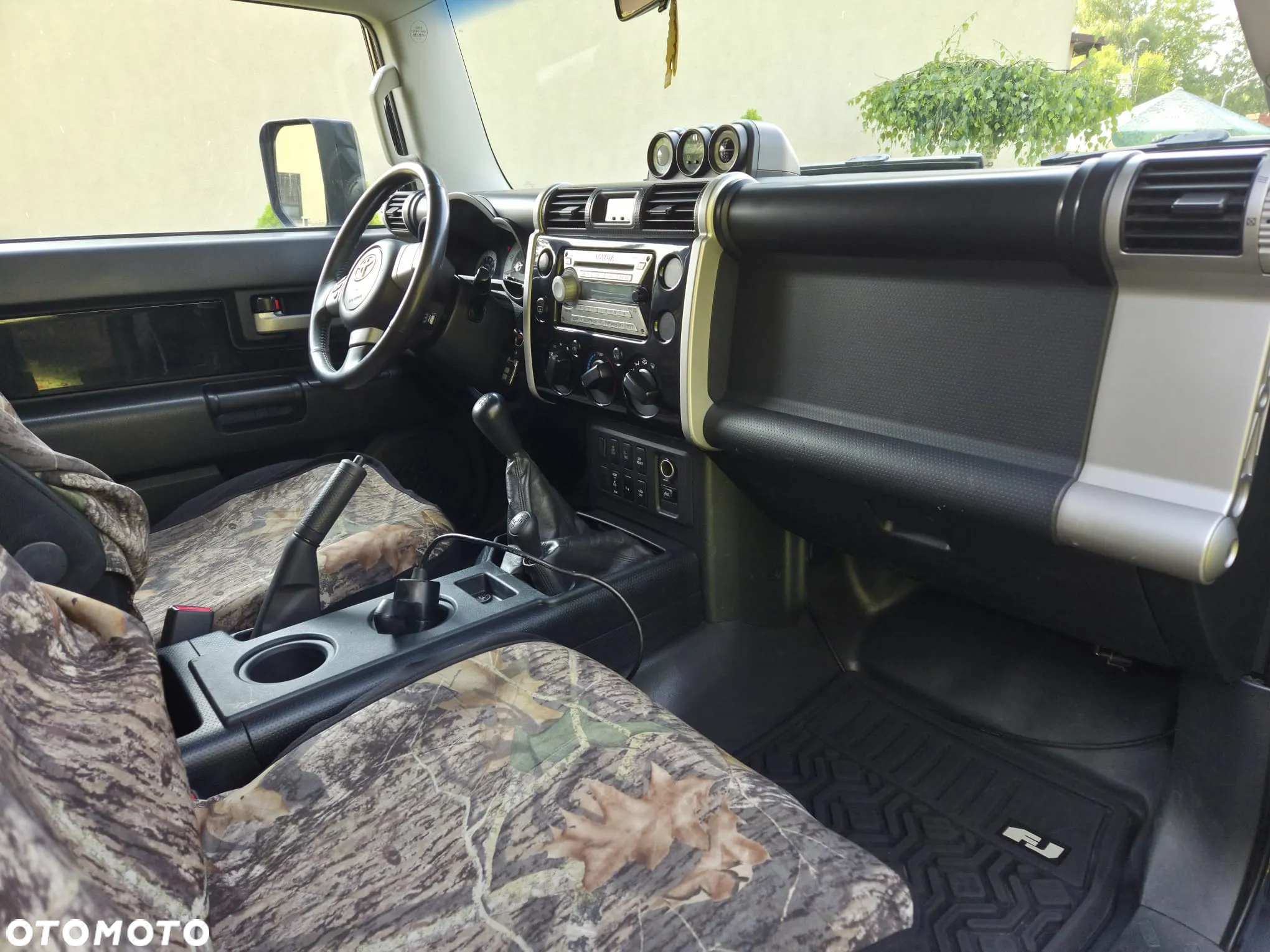 Toyota FJ Cruiser 4.0 4x4 - 8