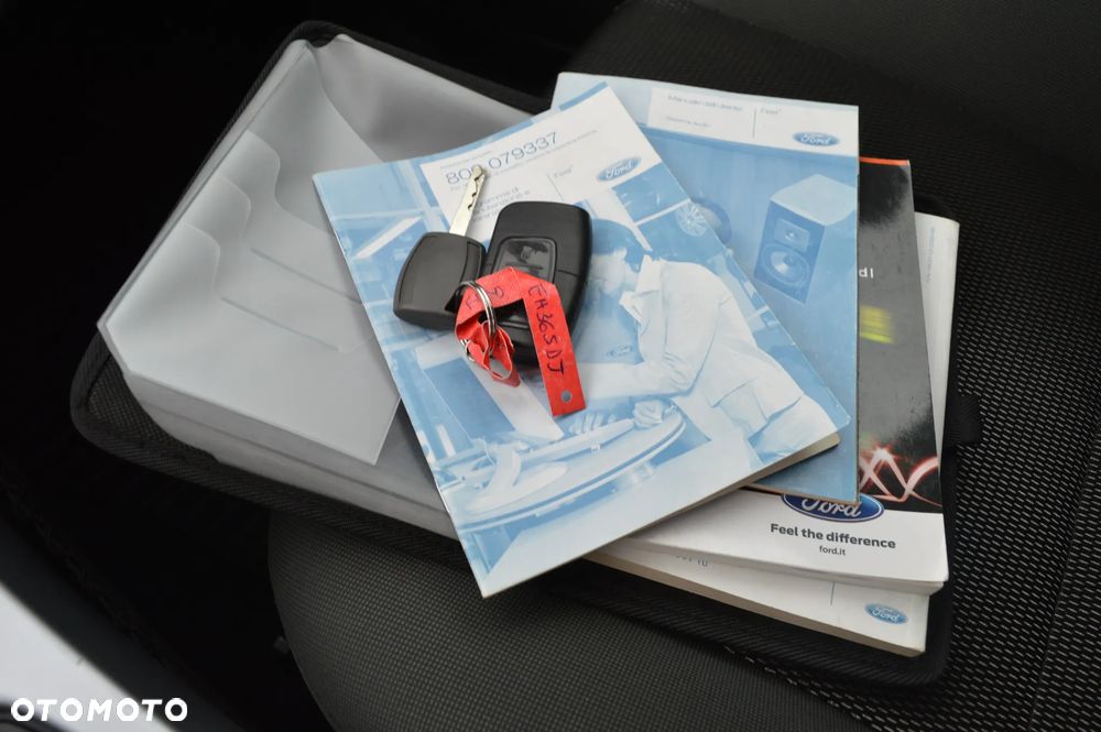 Ford Kuga 2.0 TDCi 4x4 Titanium - 20