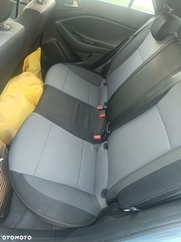 Hyundai i20 1.4 Comfort - 10