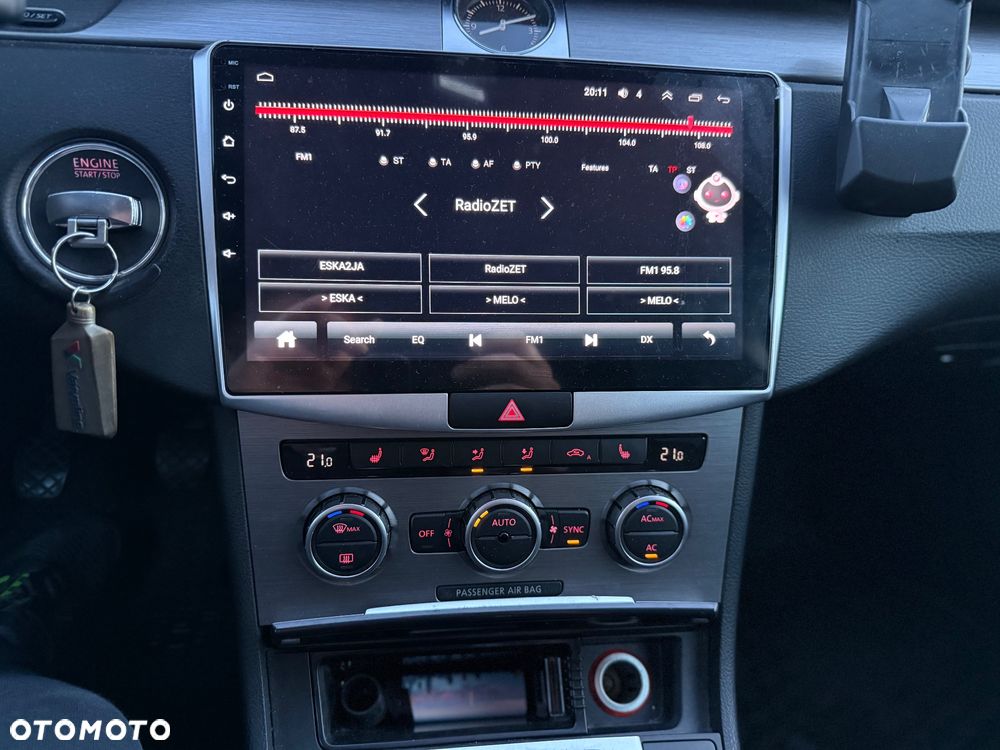 Volkswagen Passat 2.0 TDI BlueMotion Technology Highline - 17