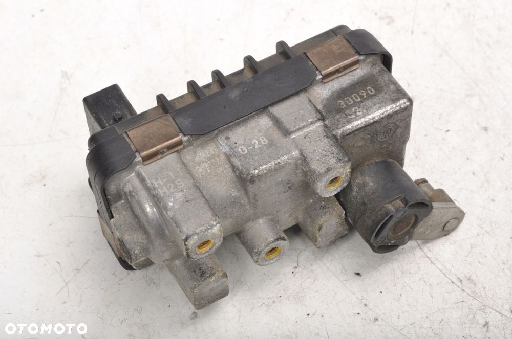 CITROEN C5 III 3.0 HDi STEROWNIK NASTAWNIK TURBINY - 1