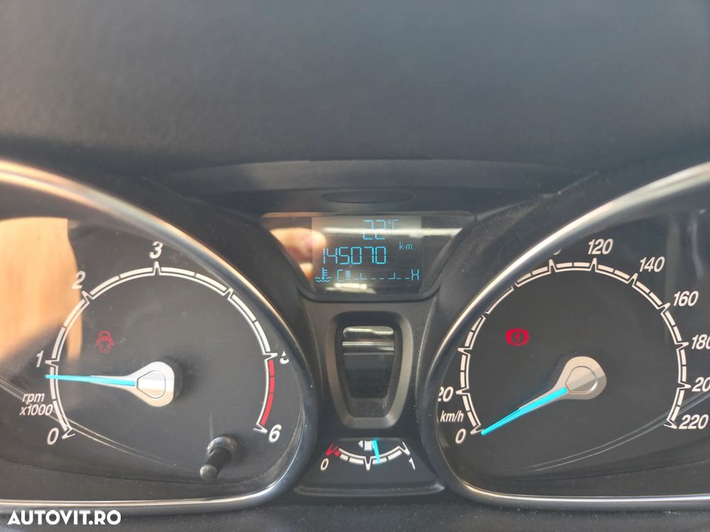 Ford B-Max 1.5 TDCi DPF Colorline - 12