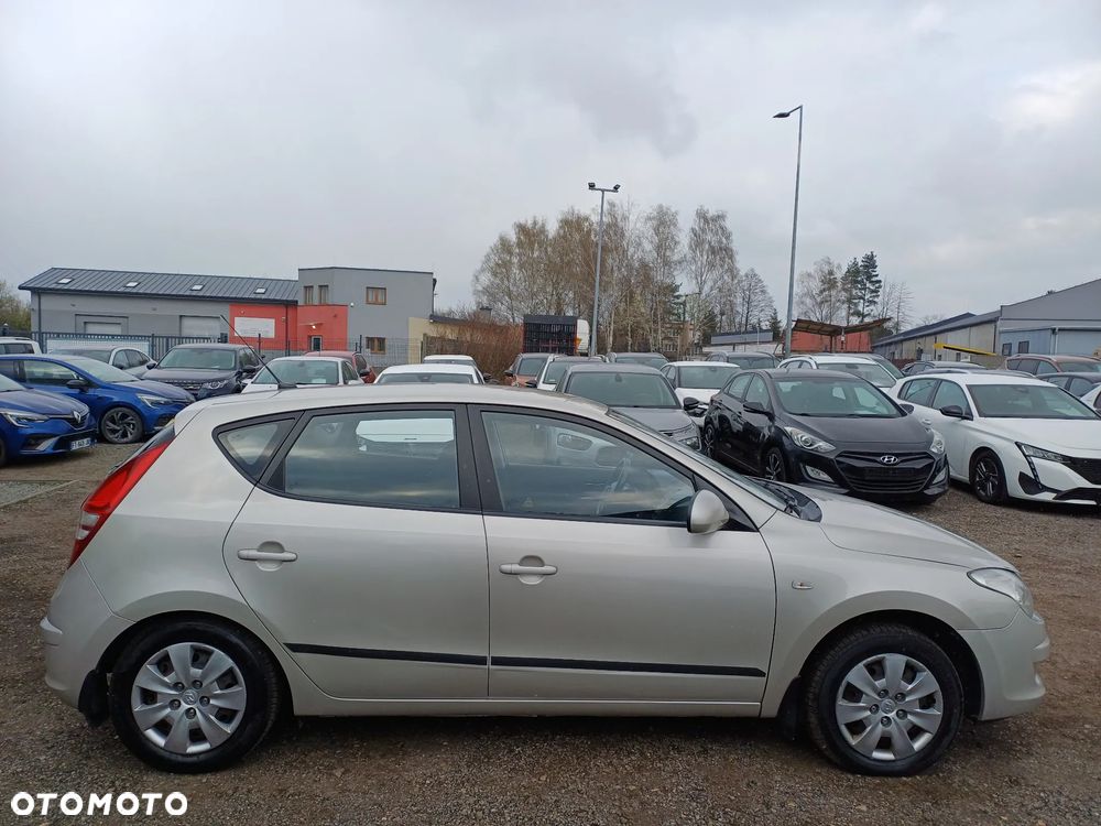 Hyundai i30 1.4 Blue Comfort - 8