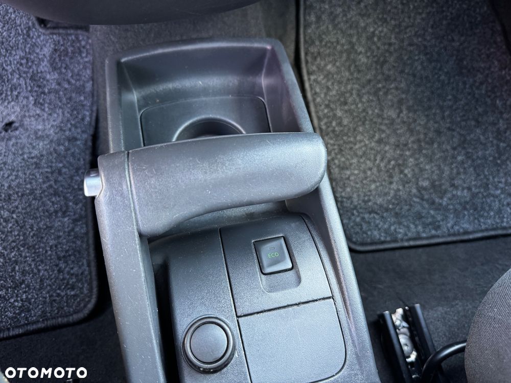 Renault Kangoo 1.5 dCi Business Eu6 - 17