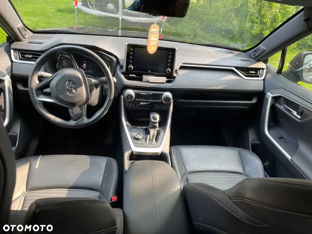 Toyota RAV4 2.5 Hybrid Black Edition by JBL 4x4 - 12
