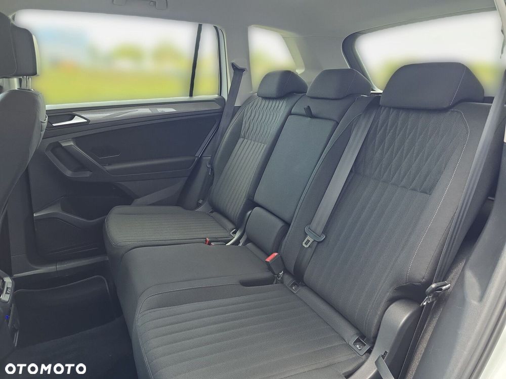Volkswagen Tiguan Allspace 2.0 TDI 4Mot Life DSG - 29