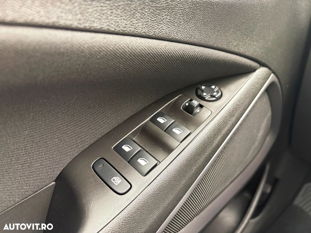 Opel Crossland 1.2 Start/Stop Innovation - 16