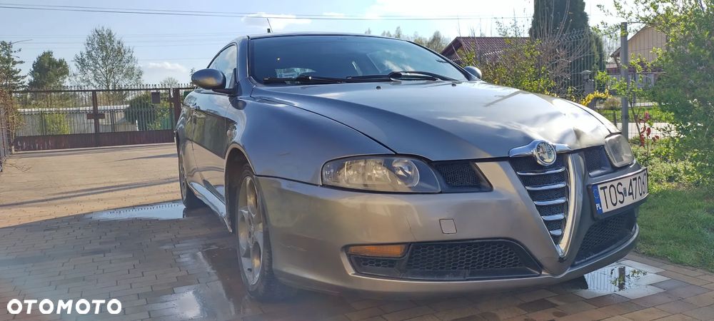 Alfa Romeo GT 1.9JTD 16V Distinctive - 5