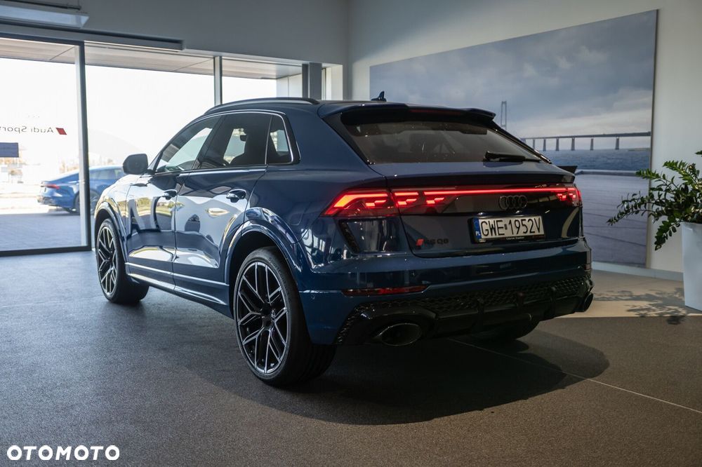 Audi RS Q8 - 4
