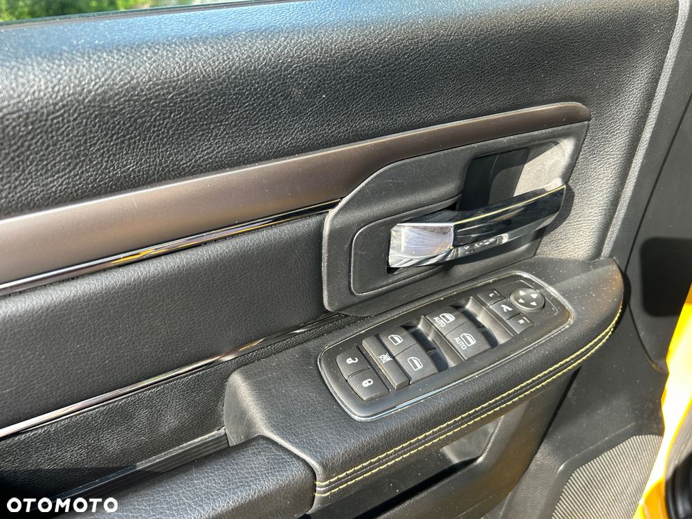 Dodge RAM 5.7 4x4 - 15