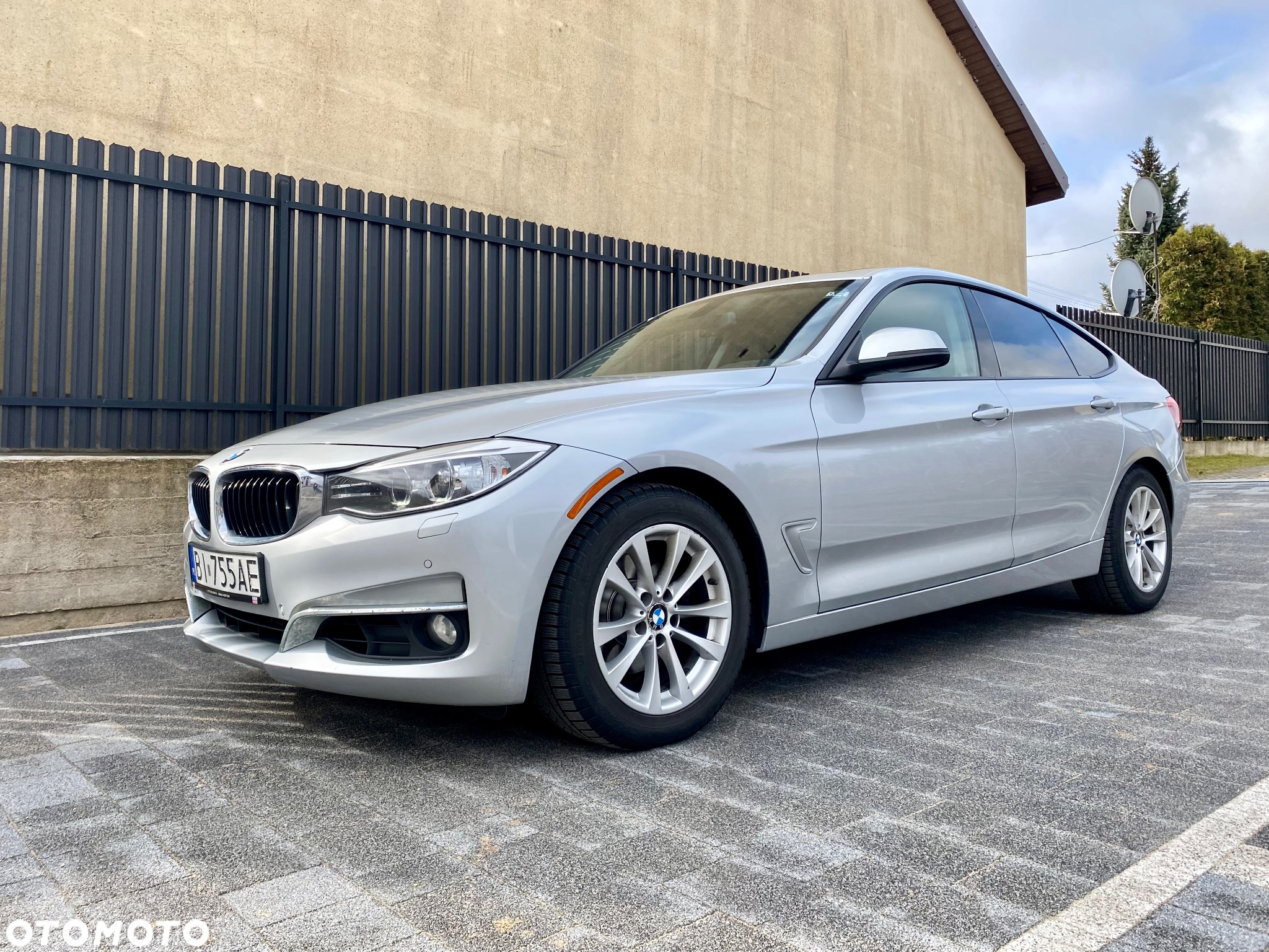 BMW 3GT 328i xDrive GT - 2