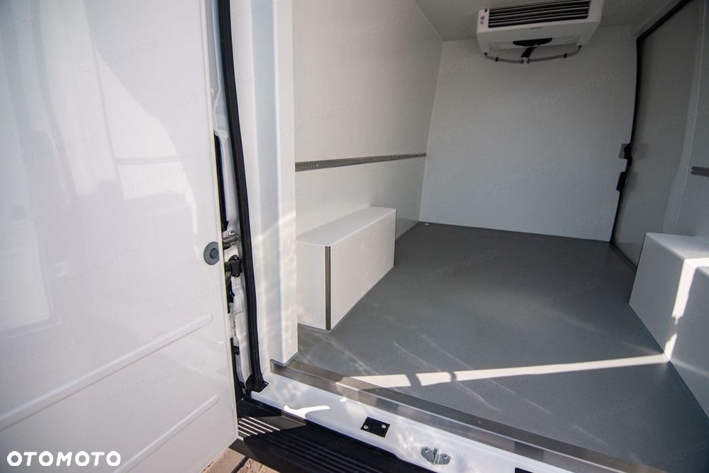 Fiat Ducato 3.3t L2H2 Zabudowa Izotermiczna 2.2 140KM - 10