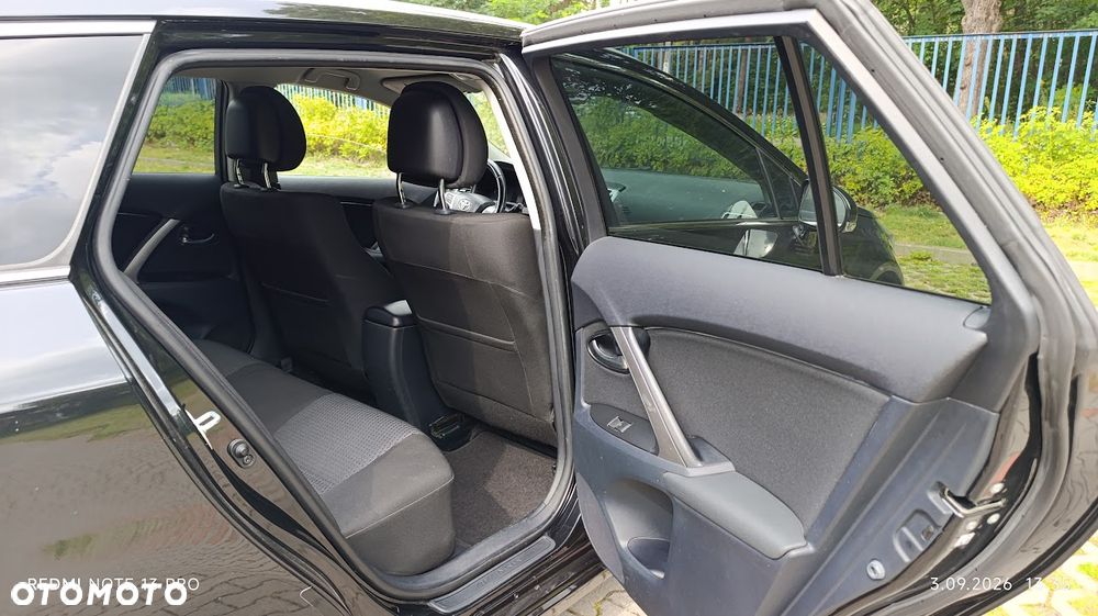 Toyota Avensis - 9
