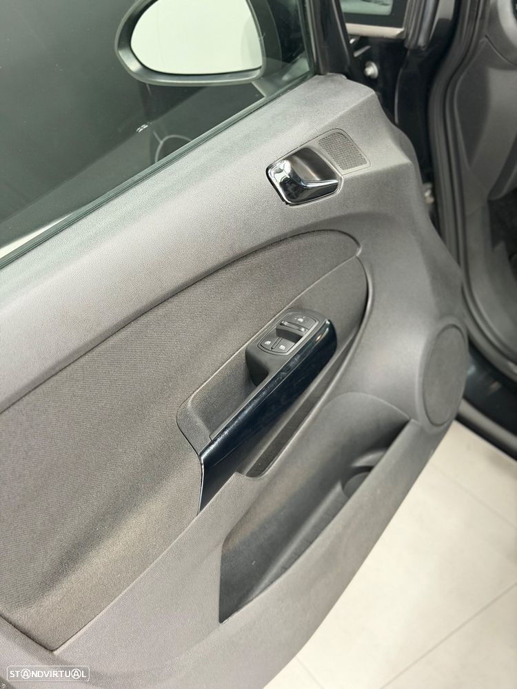 Opel Corsa 1.2 Cosmo - 17