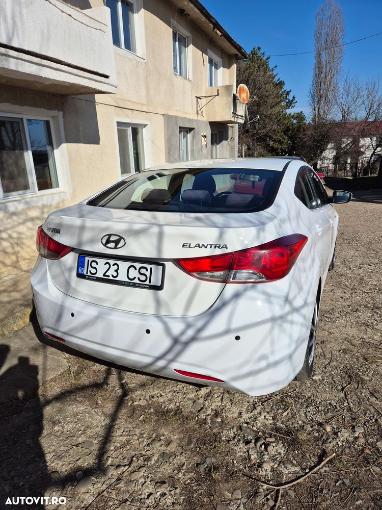 Hyundai Elantra 1.6 MPi Highway Heat+ - 2