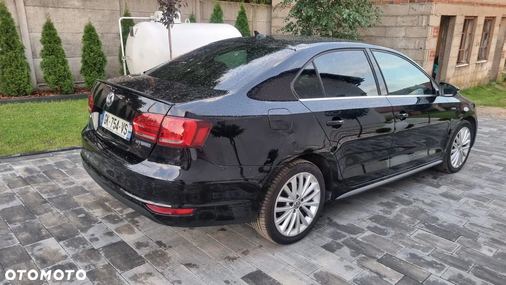 Volkswagen Jetta - 5