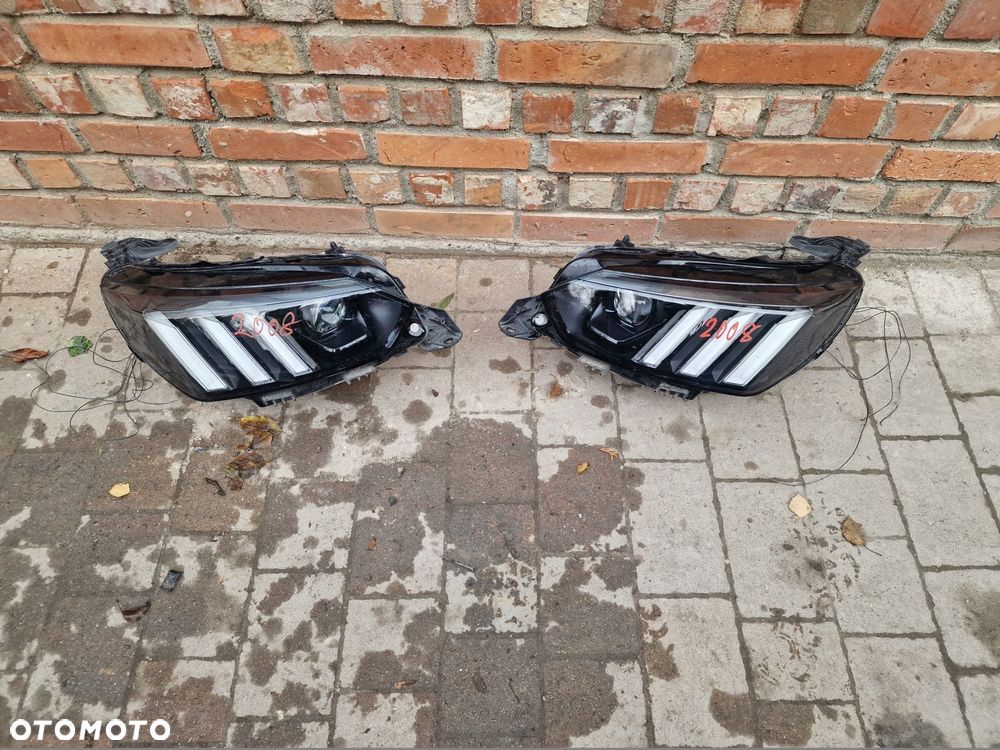lampa przednia komplet peugeot 2008 ii full led europa - 1